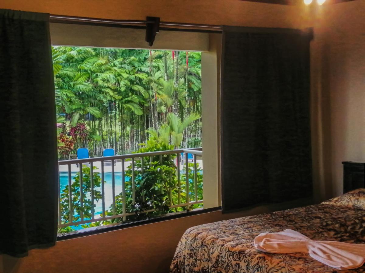 Arenal Backpackers Resort ラ・フォルトゥナ エクステリア 写真